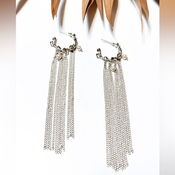 silver hoop earrings H163 - Picture 3 of 5